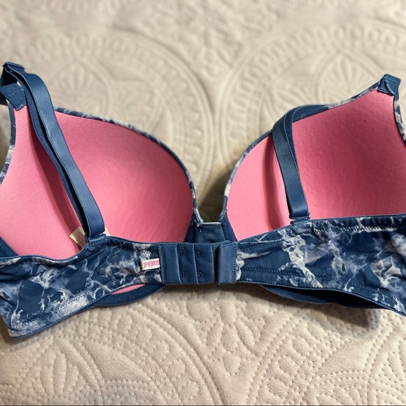 PINK Victoria’s Secret’s Bra - Picture 2 of 3